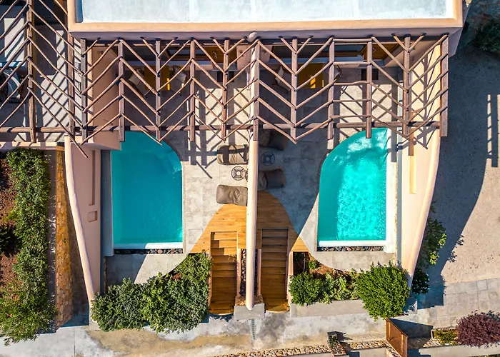 بيرلا نيرا سويتس * ثيرا