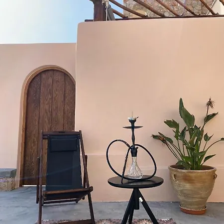 بيرلا نيرا سويتس