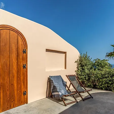 Perla Nera 4* Fira (Santorini)