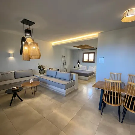 Perla Nera Aparthotel 4*