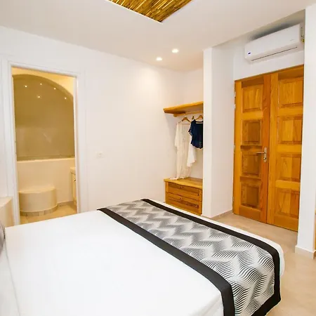Apartment Perla Nera Fira (Santorini)