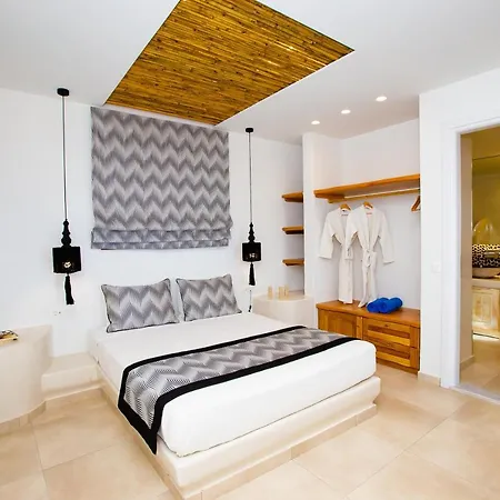 Perla Nera Apartment Fira (Santorini)