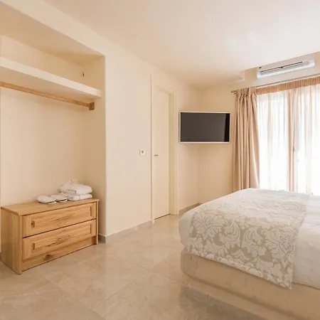 Apartment Perla Nera Fira (Santorini)
