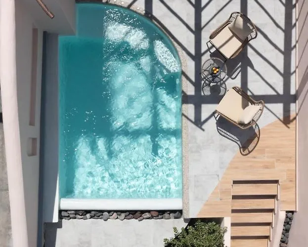 Perla Nera Fira (Santorini)