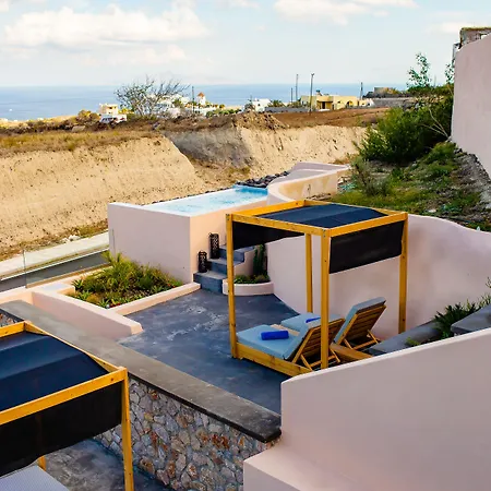 Perla Nera Fira (Santorini)