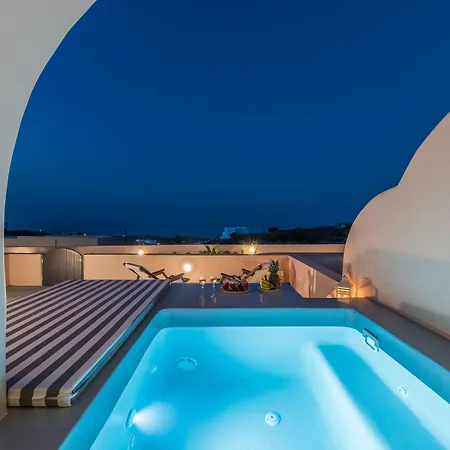 Perla Nera Fira (Santorini)