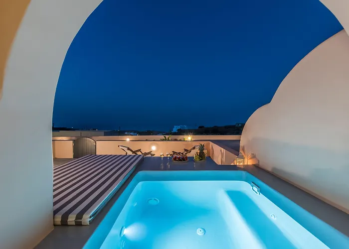 Perla Nera Fira (Santorini)